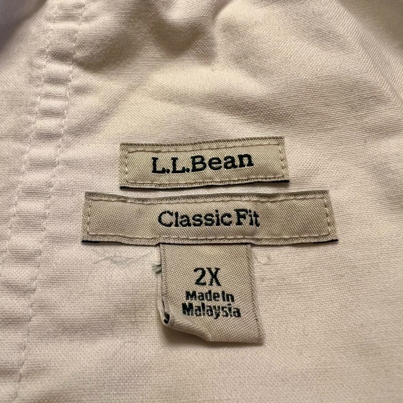 L.L. Bean Women's White Shorts - Picture 3 of 7